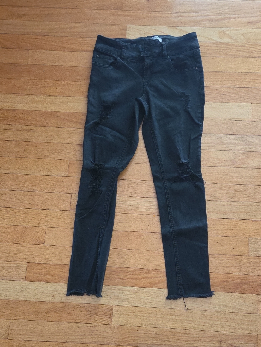 refuge Black Skinny Ripped Jeans - Picture 1 of 11